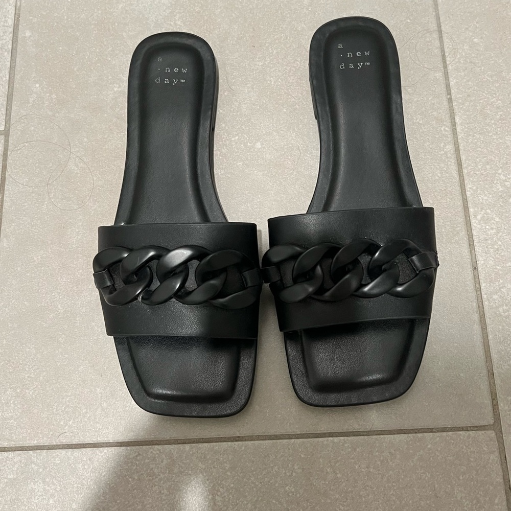 A new day sandals by Target size 7.5
